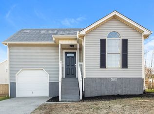 321 Cedar Park Cir, La Vergne, TN 37086