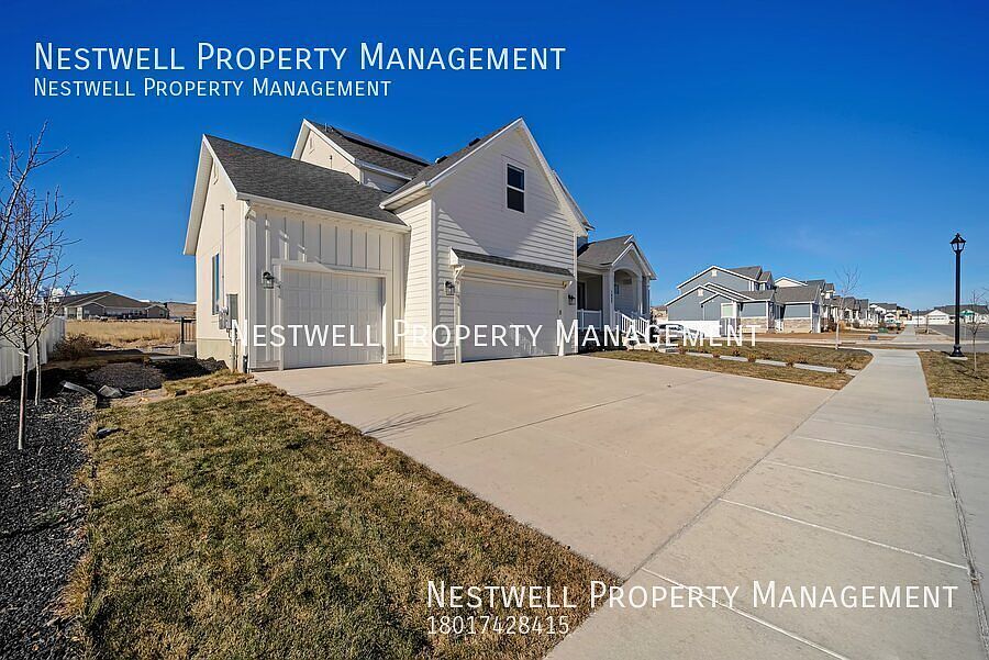 1st image of 1457 N Arcadia Dr #B