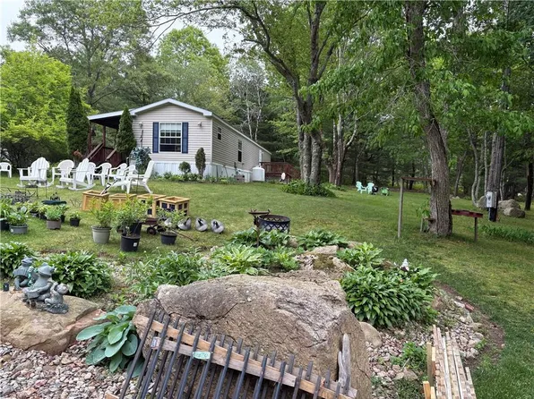 1 Blueberry Hts, West Greenwich, RI 02817