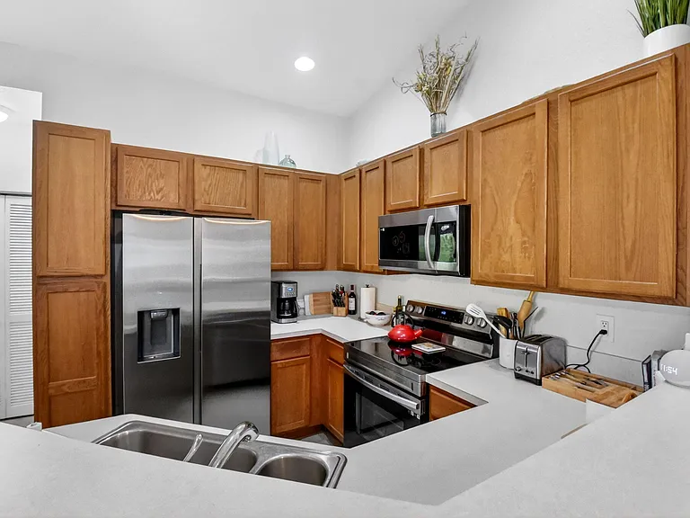 3271 Laurel Ridge Cir — Photo 12