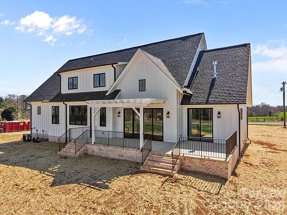 5th image of 6205 Phillip Rd #2