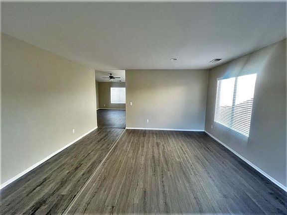 4th image of 25380 Mountain Springs St #1