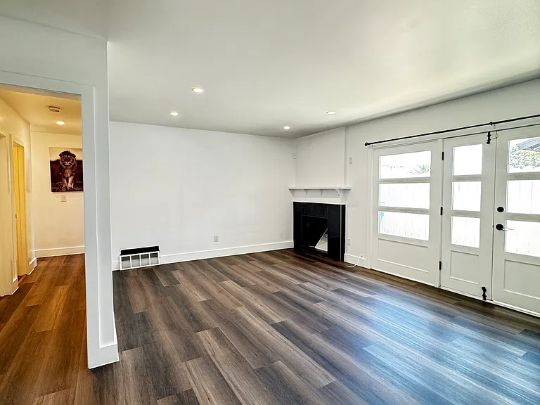 4702 E Avenue R12 — Photo 6