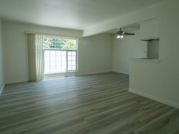 3rd image of 12581 Kensington Ln APT 1