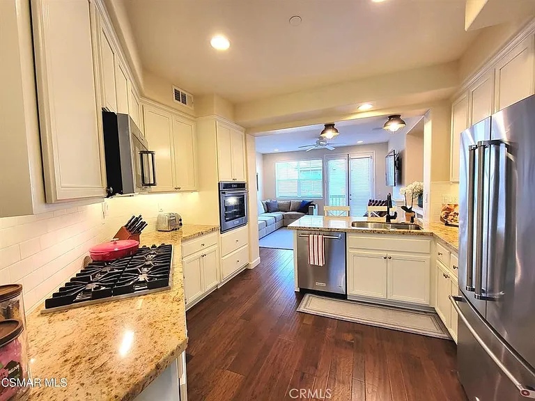 722 Tennis Club Ln — Photo 9