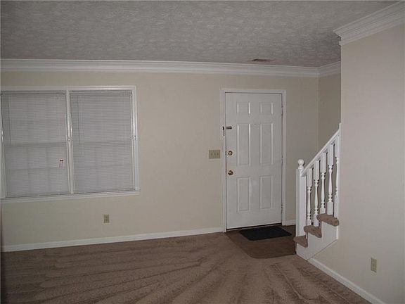 2nd image of 360 Maltbie St