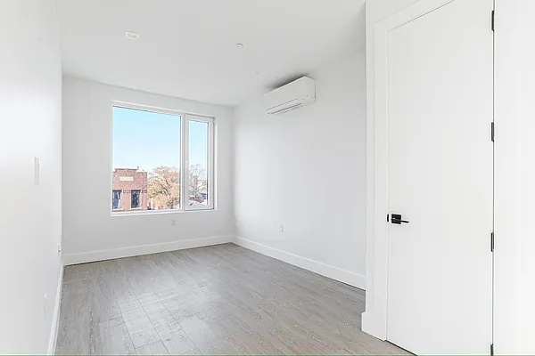 Rented by ERNY LLC | media 8