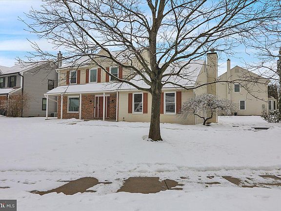 2nd image of 116 S Kelly Dr