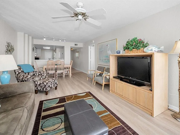 6085 Bahia Del Mar Cir #467 — Photo 8