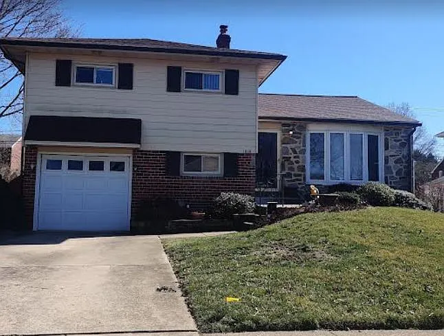 1626 Mount Pleasant Rd — Photo 1