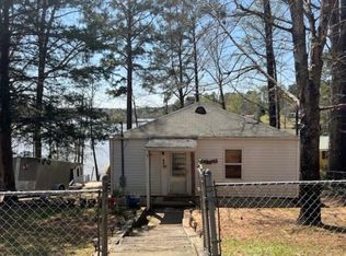 490 Friar Tuck Cir, Covington, GA 30014