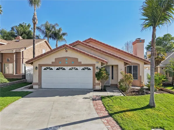 7765 Morningside Ln, Highland, CA 92346