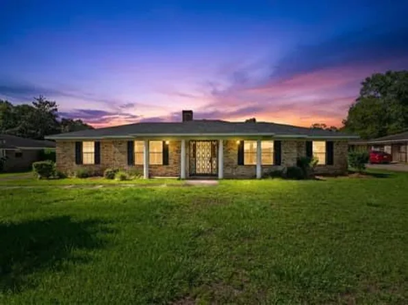 (undisclosed Address), Saraland, AL 36571