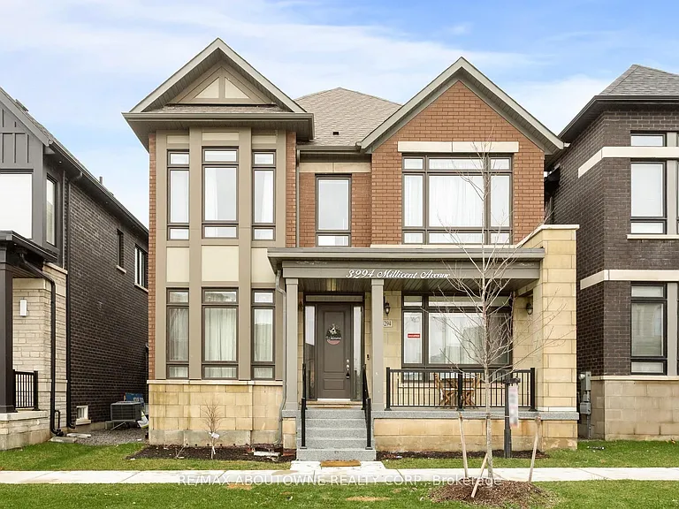 3294 Millicent Ave — Photo 1