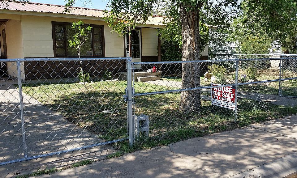 1st image of 511 Douglas Dr