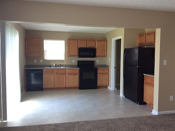 3rd image of 4039 Tahoe Dr