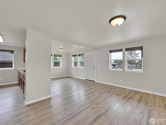 5th image of 1910 E Gregory Street Ct
