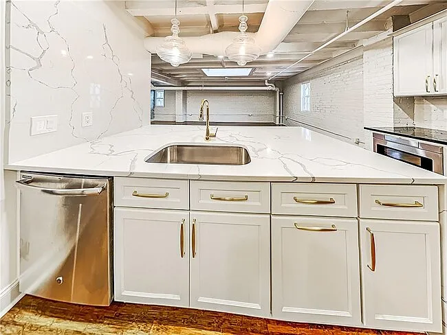 32 Peachtree St NW #1702 — Photo 5