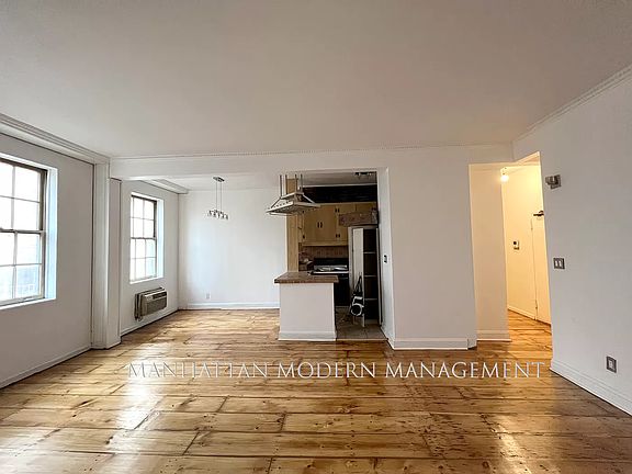 3rd image of 47 King St APT 3