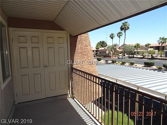 3rd image of 5060 Indian River Dr Unit 380