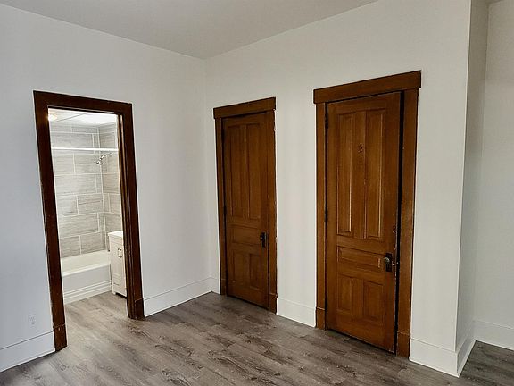 5th image of 318 Brady St #2