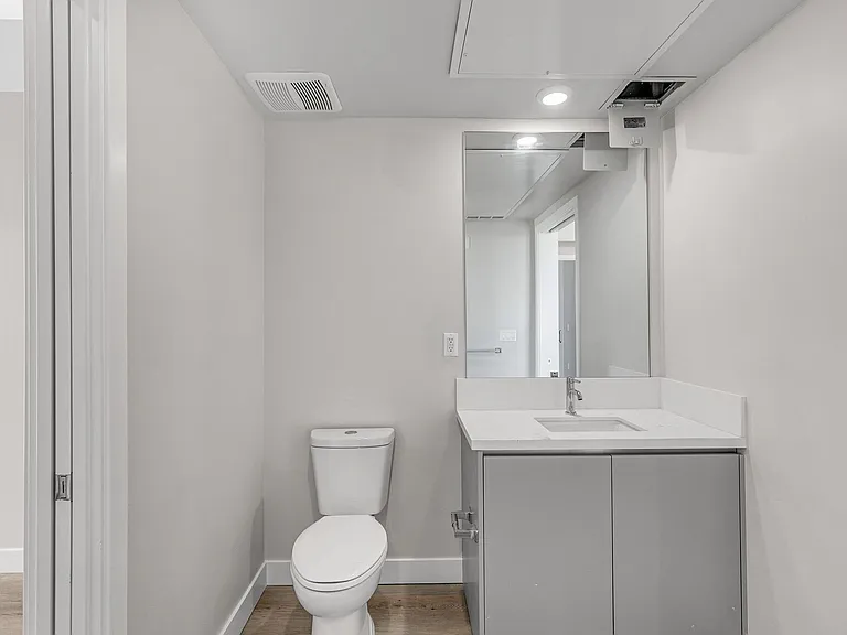 825 Coronado-Building — Photo 94