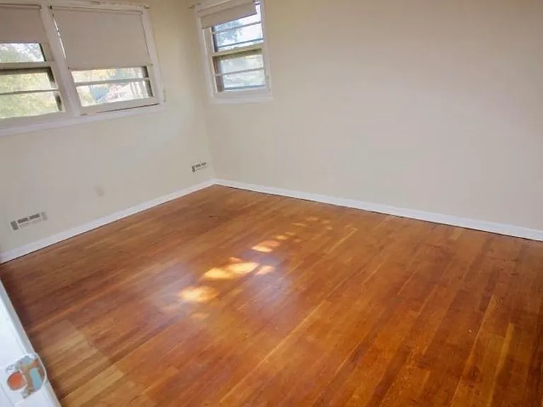 1425 Boynton Ave — Photo 12