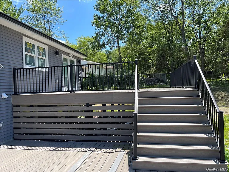 4 Glen Ct — Photo 32