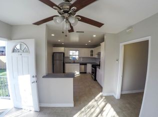1040 W 97th St, Los Angeles, CA 90044