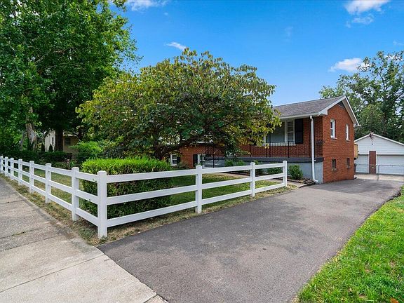 5th image of 1468 Pine Meadow Rd
