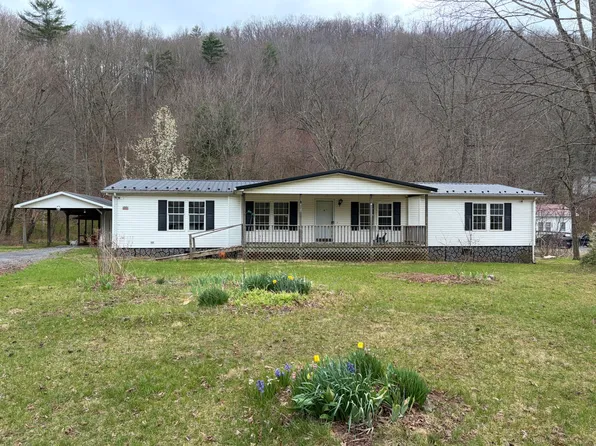 43700 Midland Trl E, White Sulphur Springs, WV 24986