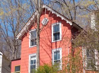 799 Hudson St, Hawley, PA 18428