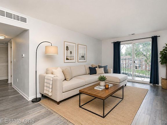 3rd image of 54795 Shelby Rd #87