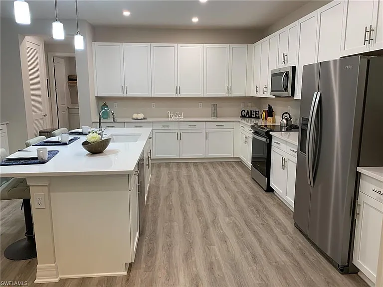 208 Indies Dr E #202 — Photo 5