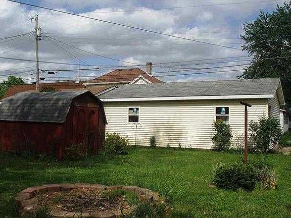 3rd image of 1420 N Grand Ave
