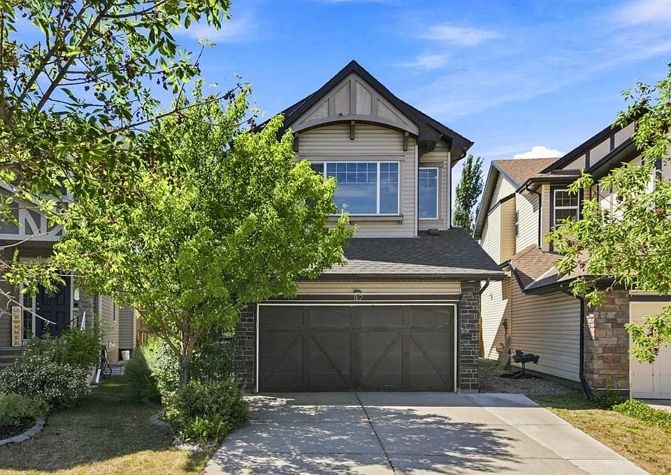 1st image of 82 E Brightonwoods Grn SE