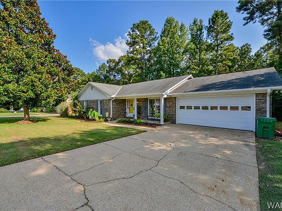2nd image of 413 Sandbrook Ln