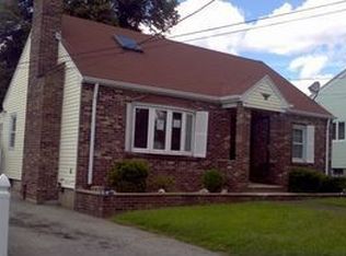 21 Callan St, Providence, RI 02908