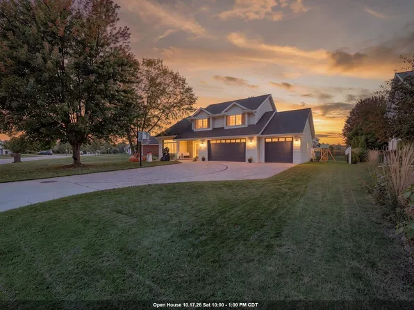 1915 Pink Dogwood Way, Suamico, WI 54313