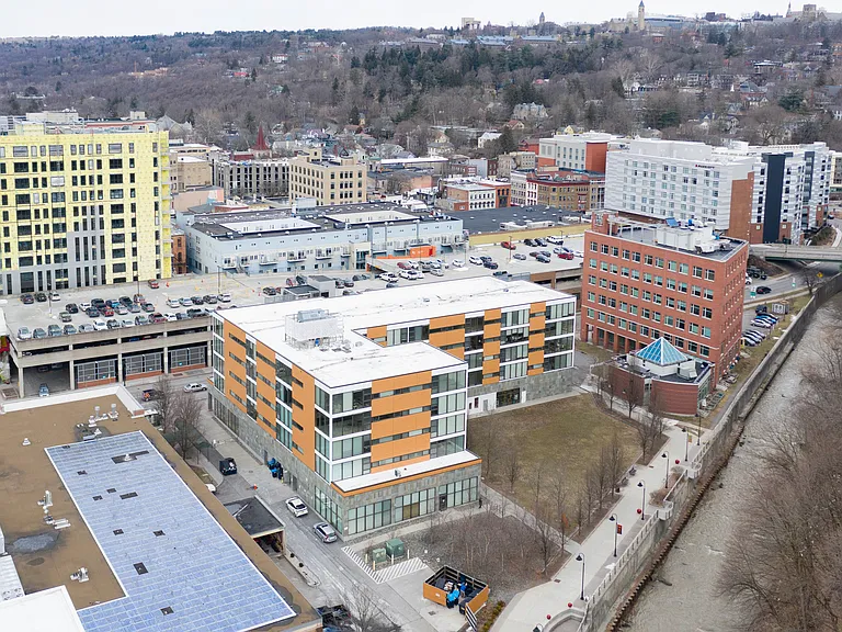 Cayuga Lofts — Photo 11