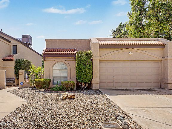 4th image of 529 E KRISTAL Way