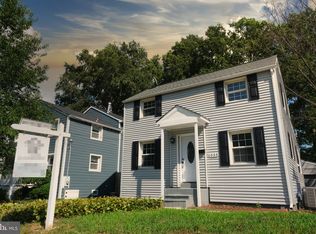 1055 S Edison St, Arlington, VA 22204