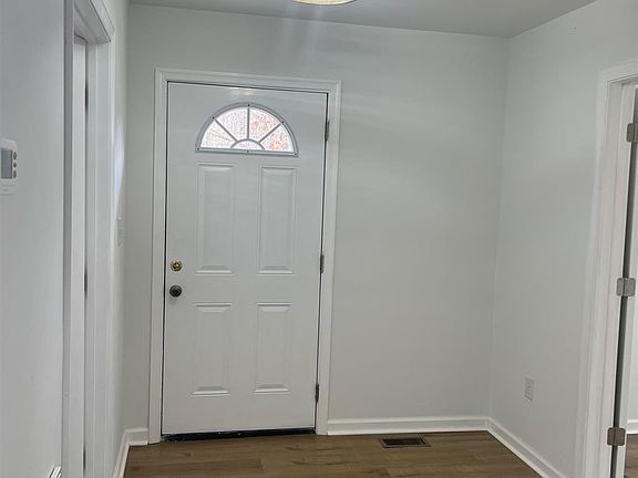 3rd image of 120 Jabo Ln