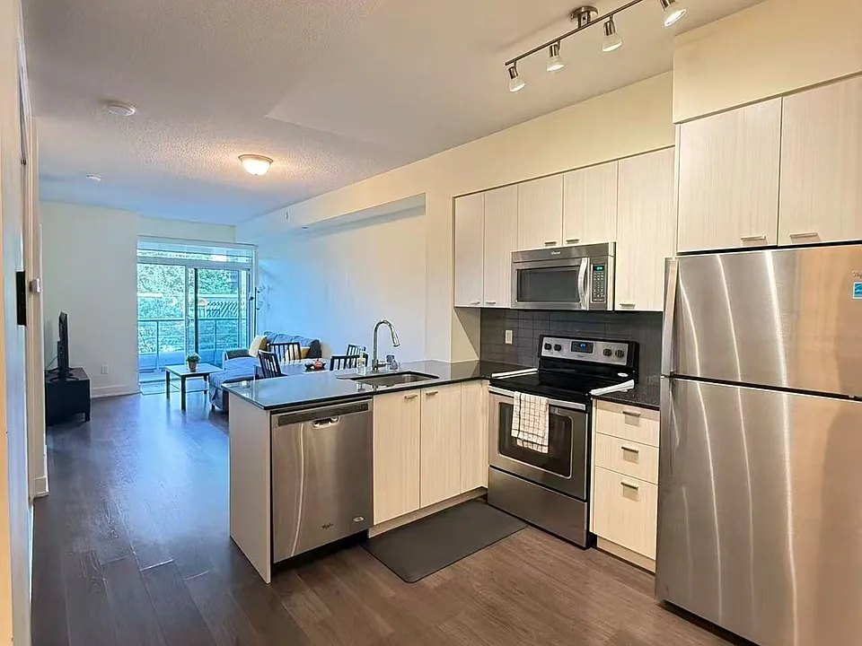 88 Sheppard Ave E #315