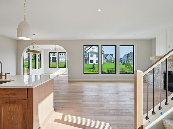 7th image of this home