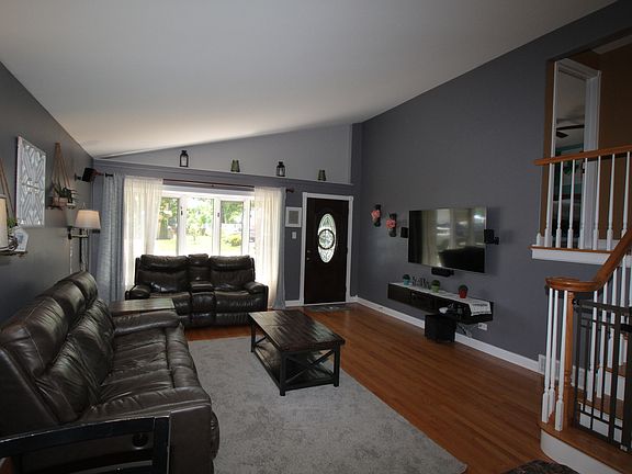 2nd image of 6900 177th St