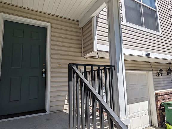 3rd image of 16906 NE Halsey St #16980
