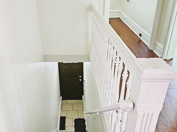 2nd image of 2614 Alhambra Ct #2F