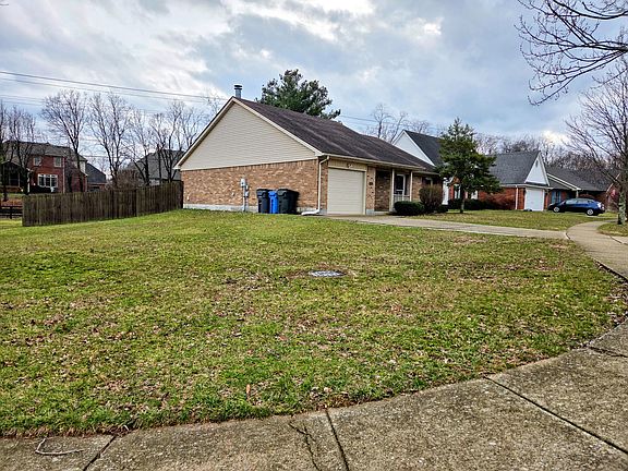 4th image of 1755 Timber Creek Dr