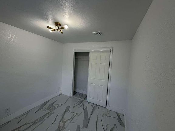 5th image of 160 SE 15th Ave Unit A